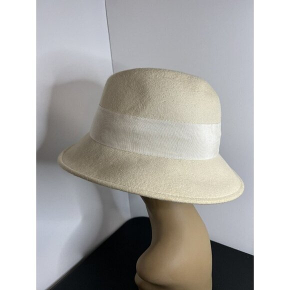 Vintage Betmar New York White/ Ivory  100% Wool Hat - Picture 3 of 11